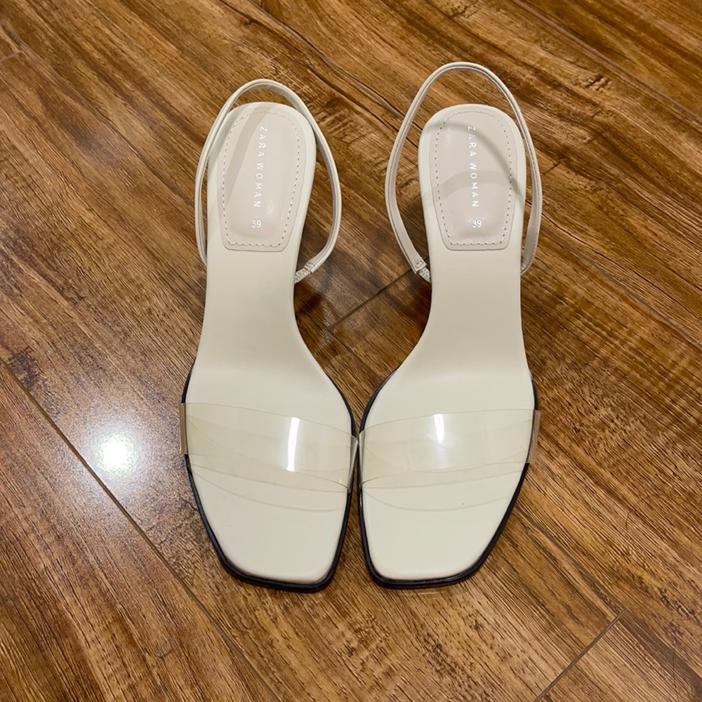 ZARA KITTEN HEELS